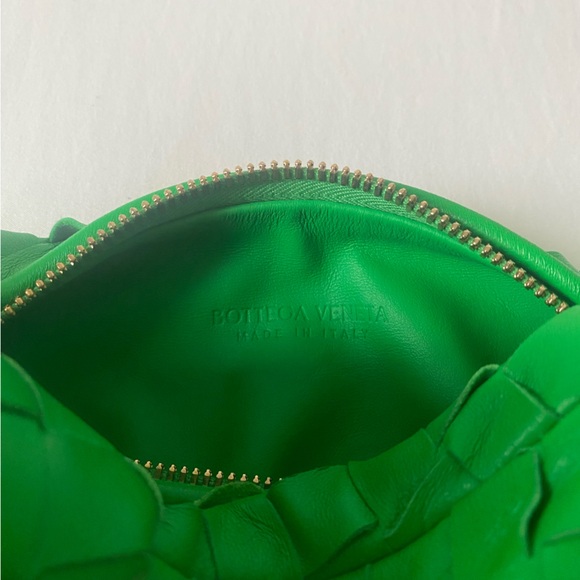 100% Authentic Bottega Veneta Mini Jodie - Picture 12 of 16